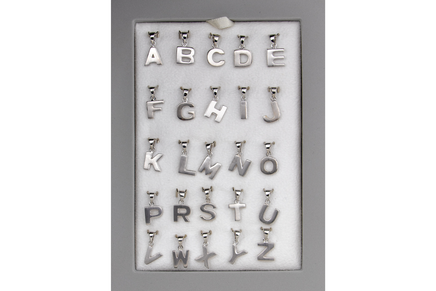 Buchstabenanhänger